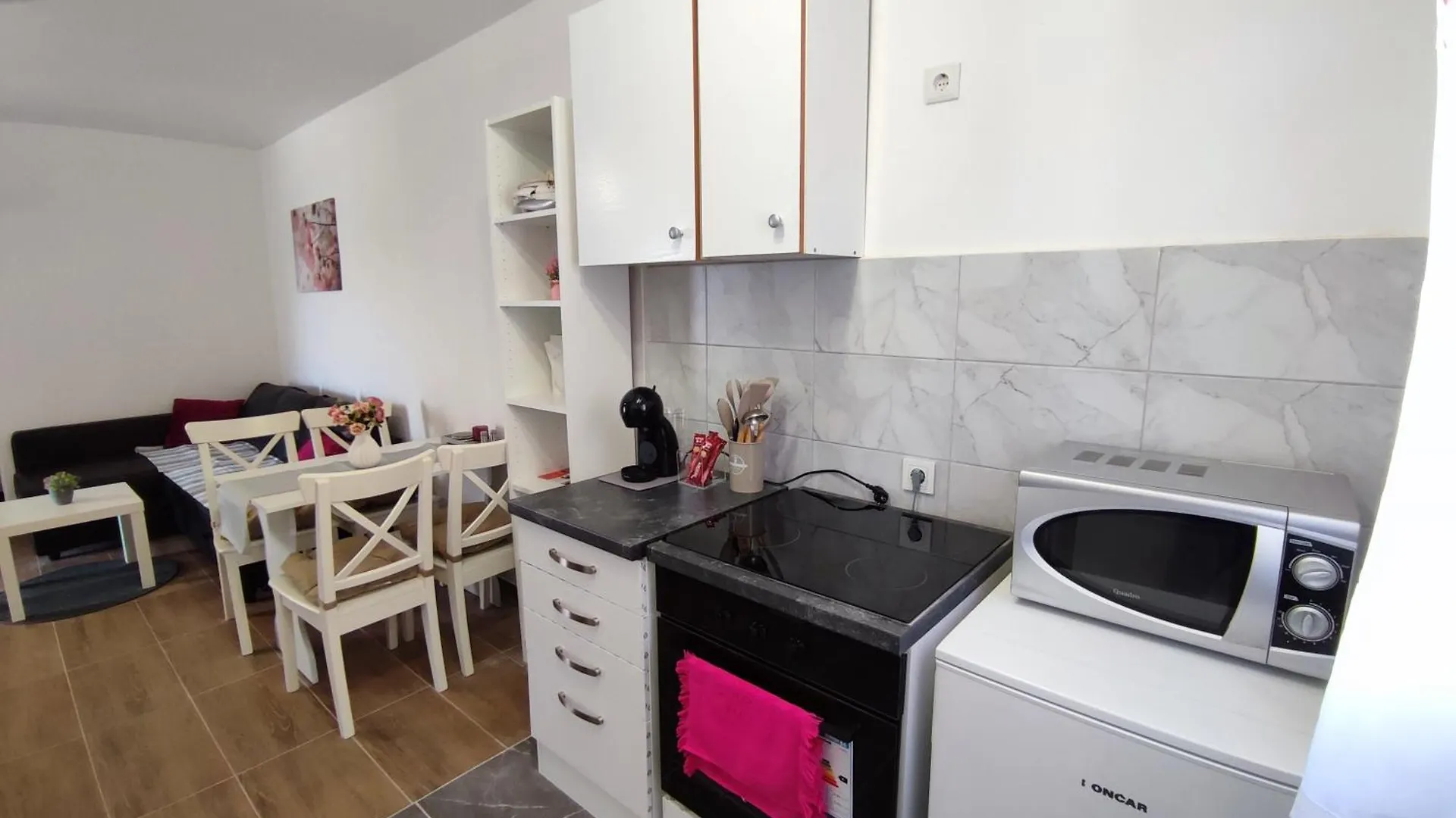 Apartmani Tonka Pag Town